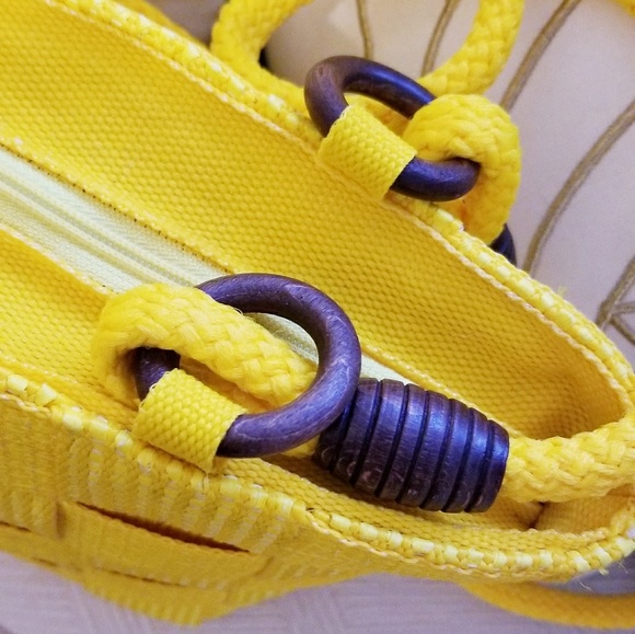 M & G Bertini Yellow woven long strips tote - Picture 4 of 7